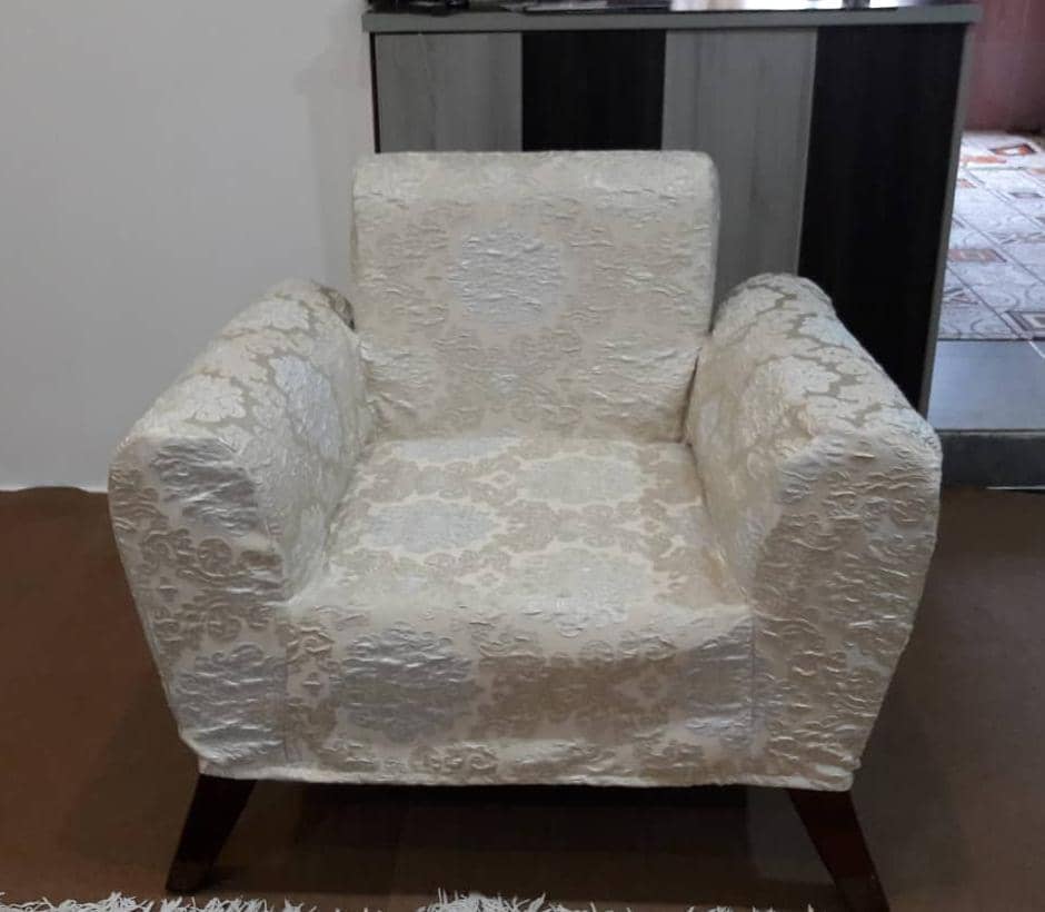 کاور مبل هاشمی در گنبدکاووس