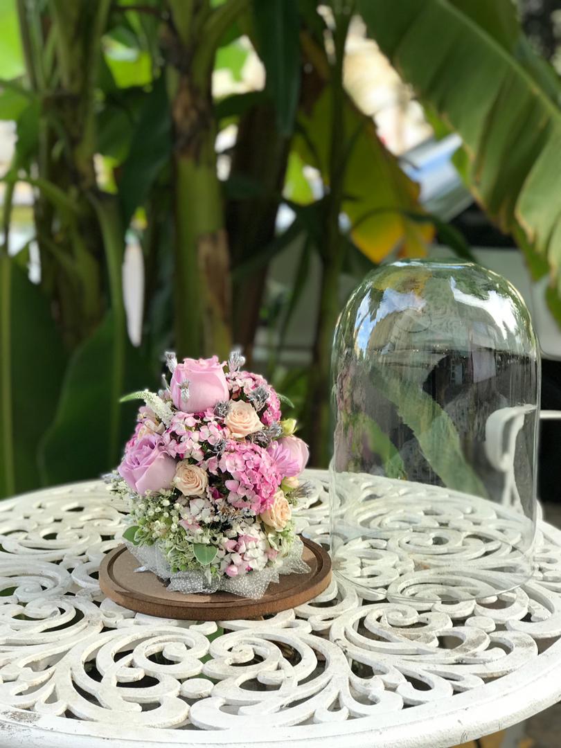 گلفروشی دکان گل در رشت