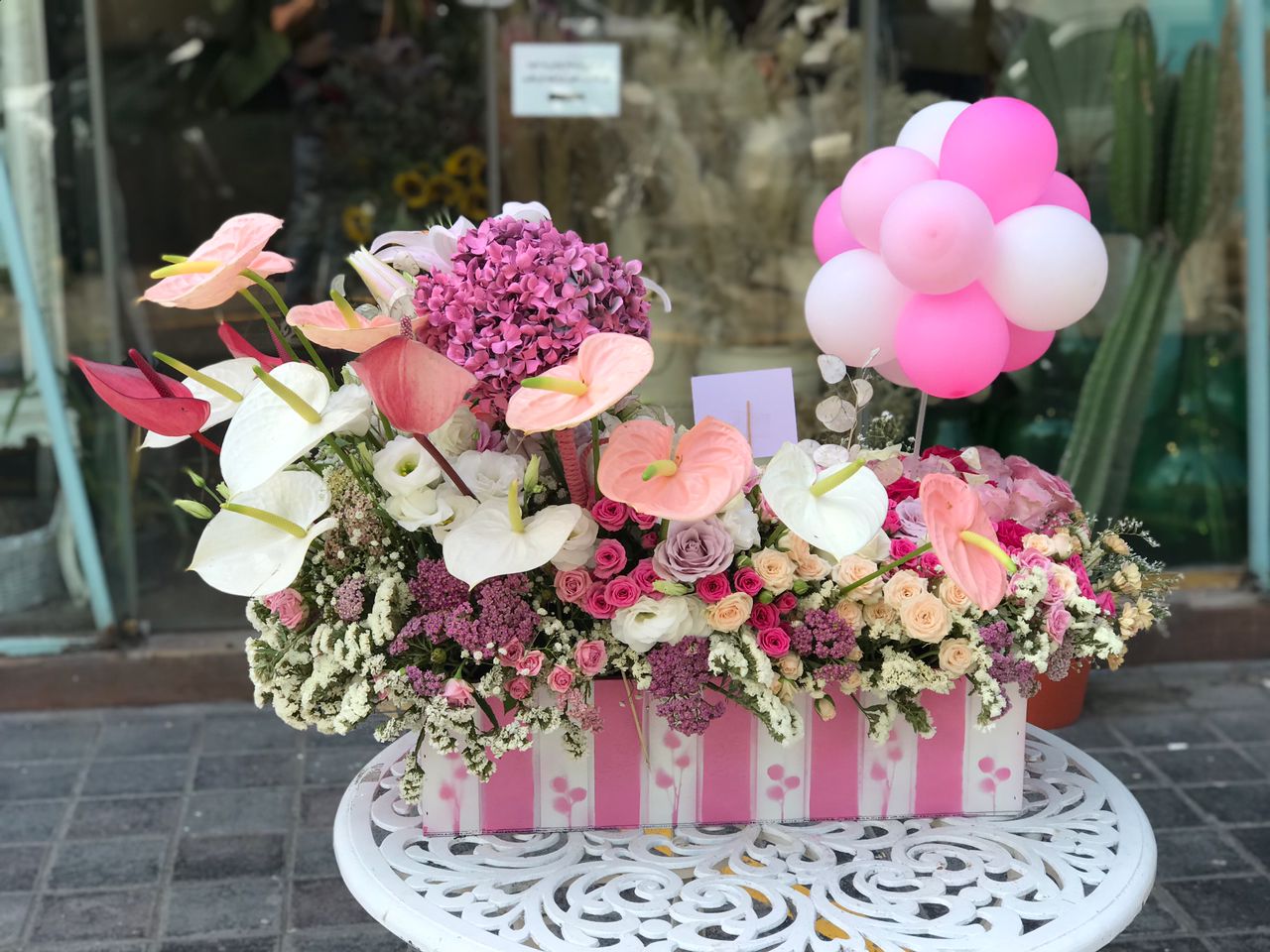 گلفروشی دکان گل در رشت