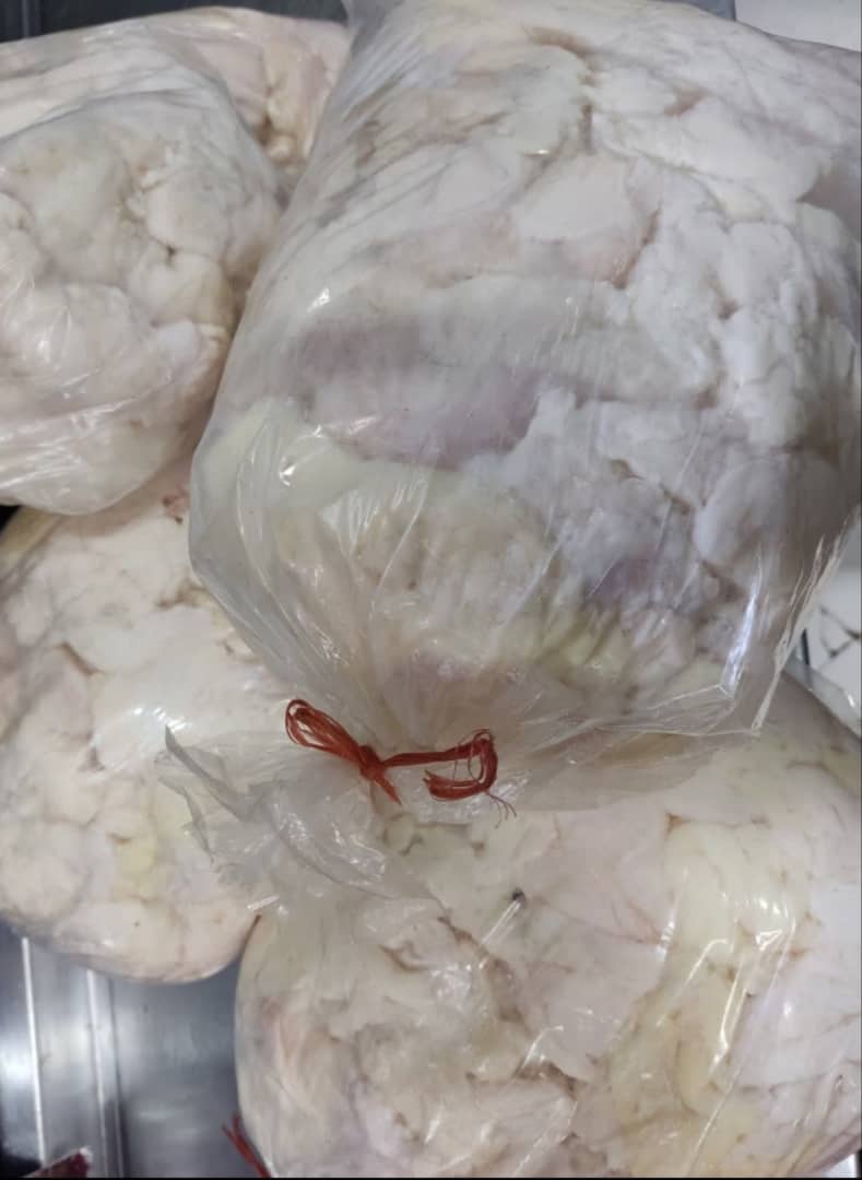 پخش گوشت منجمد امپراطور در اصفهان