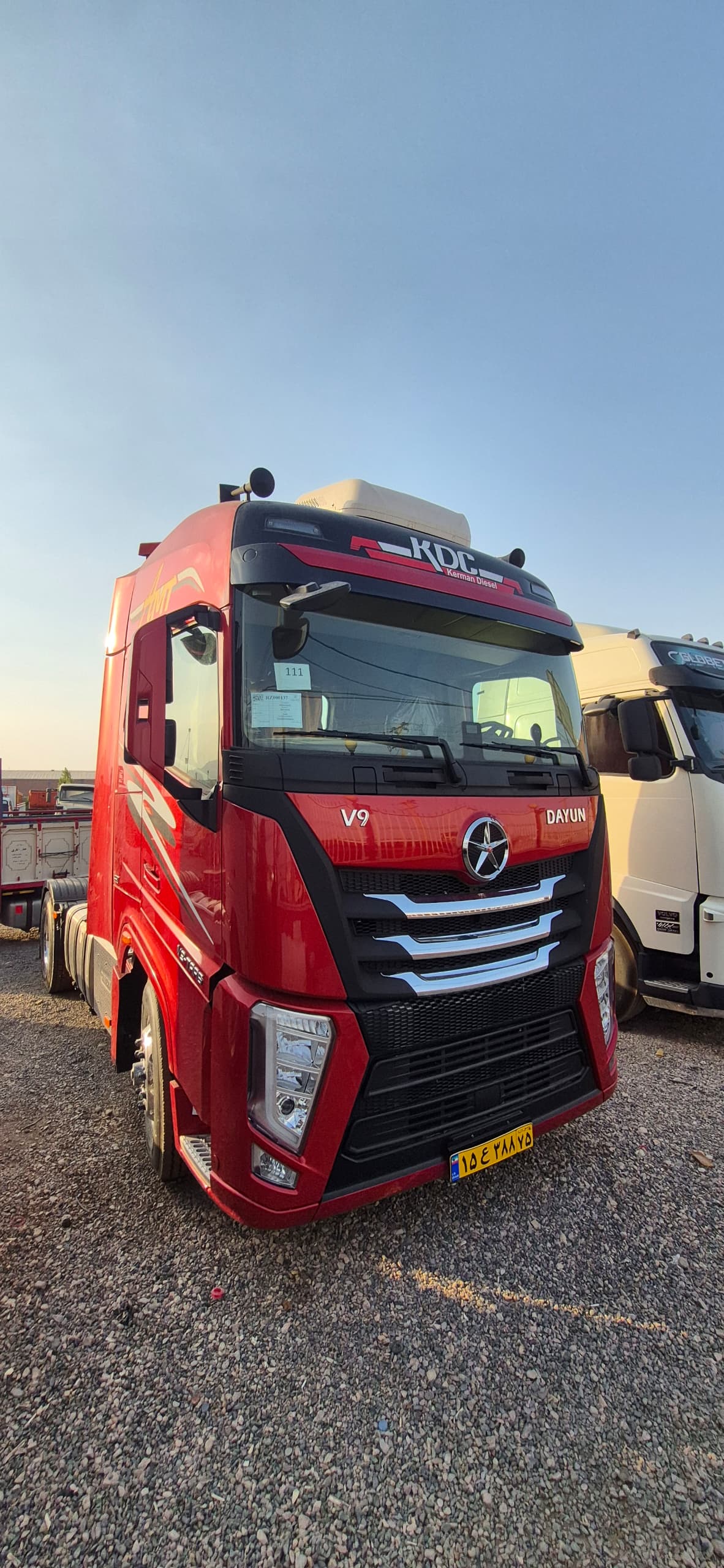 نمایشگاه کامیون جعفری در کرمان نمایشگاه کامیون جعفری در کرمان