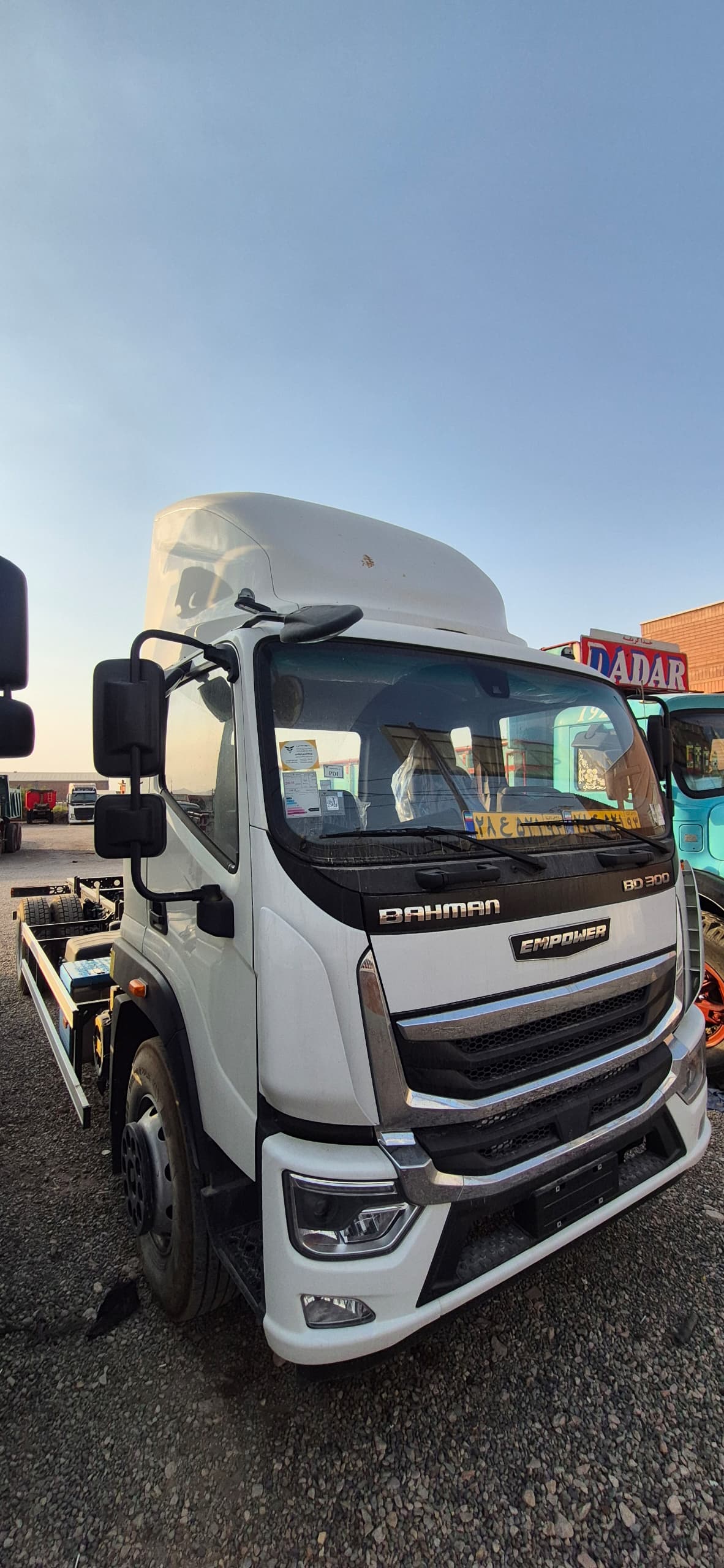 نمایشگاه کامیون جعفری در کرمان نمایشگاه کامیون جعفری در کرمان