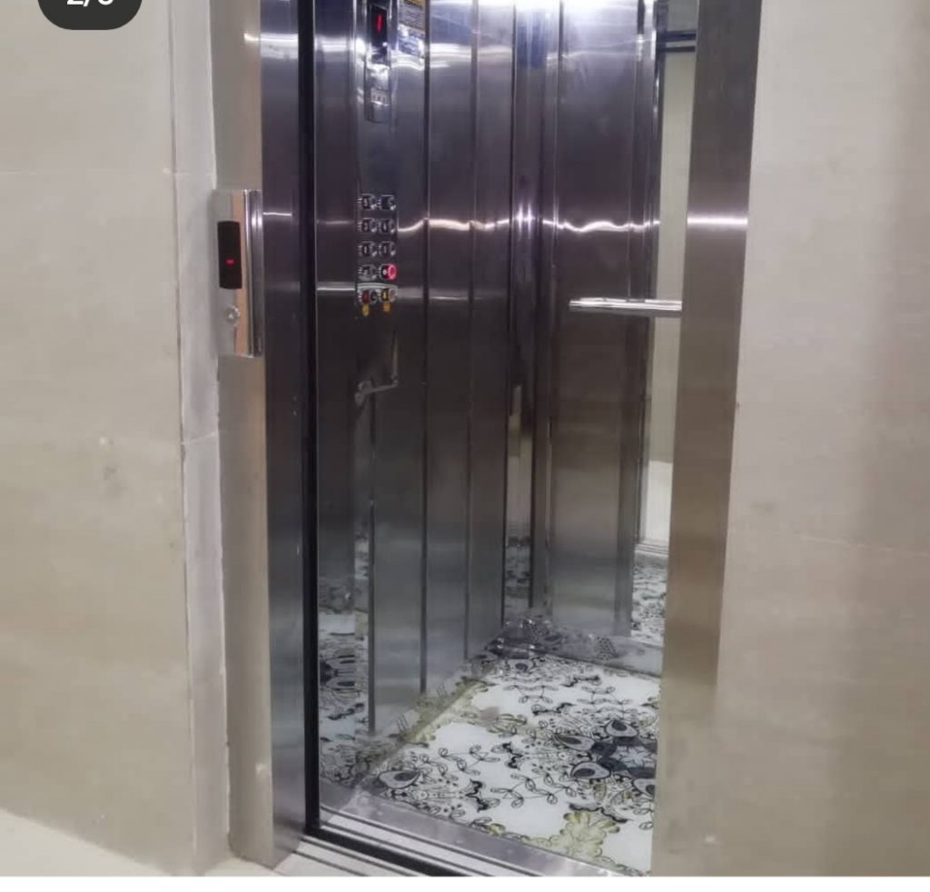 آذین آسانسور پارسه در شیراز آذین آسانسور پارسه در شیراز