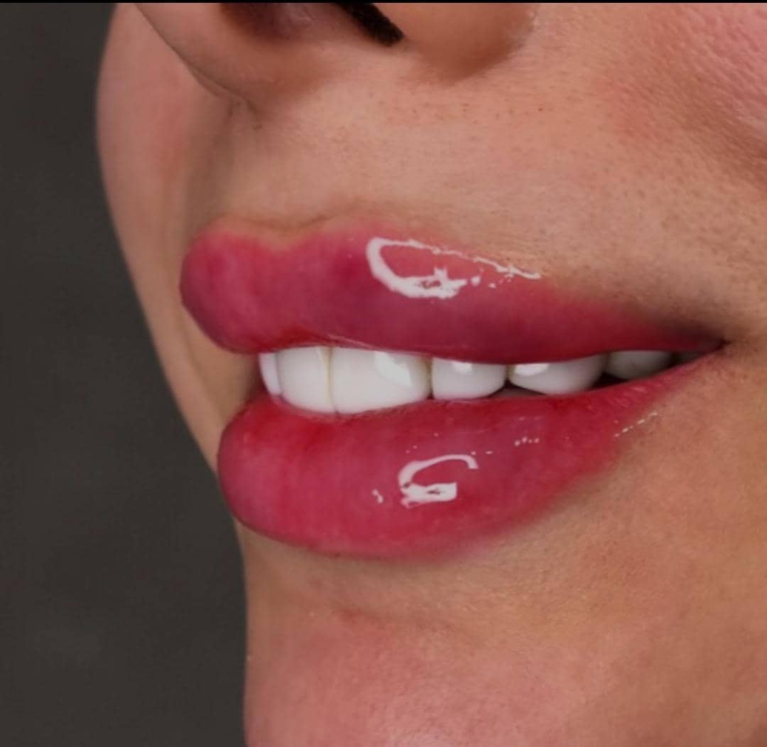 کلینیک زیبایی پوست و مو دکتر سینا منتظری در بندرعباس کلینیک زیبایی پوست و مو دکتر سینا منتظری در بندرعباس