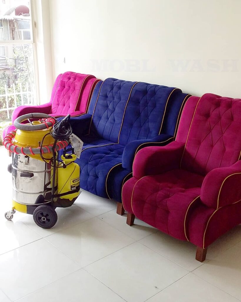 فرش شویی و مبل شویی پاکیزه در منزل میناب