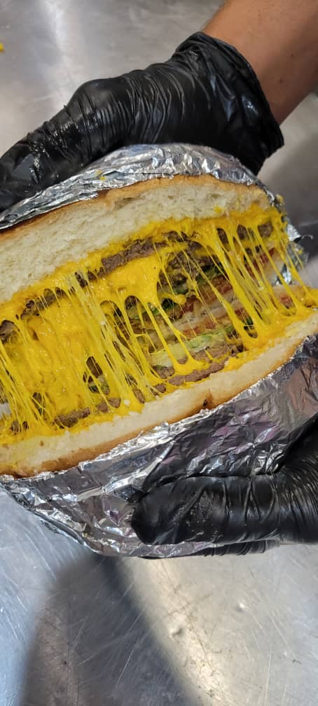 مرغ سوخاری لبخند در میبد