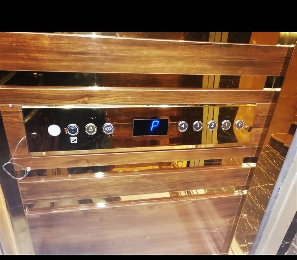 آذین آسانسور پارسه در شیراز آذین آسانسور پارسه در شیراز