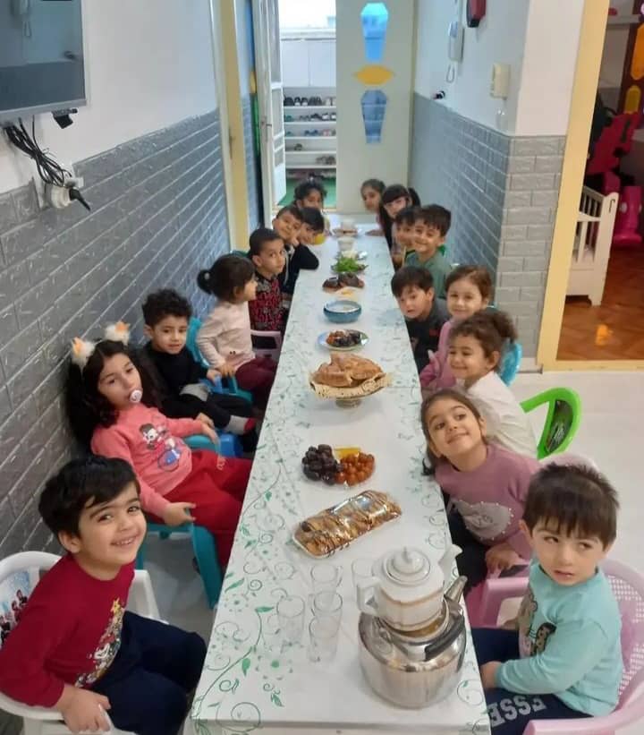 مهد کودک و پیش دبستانی شبانه روزی دنیای شادی در بهشهر