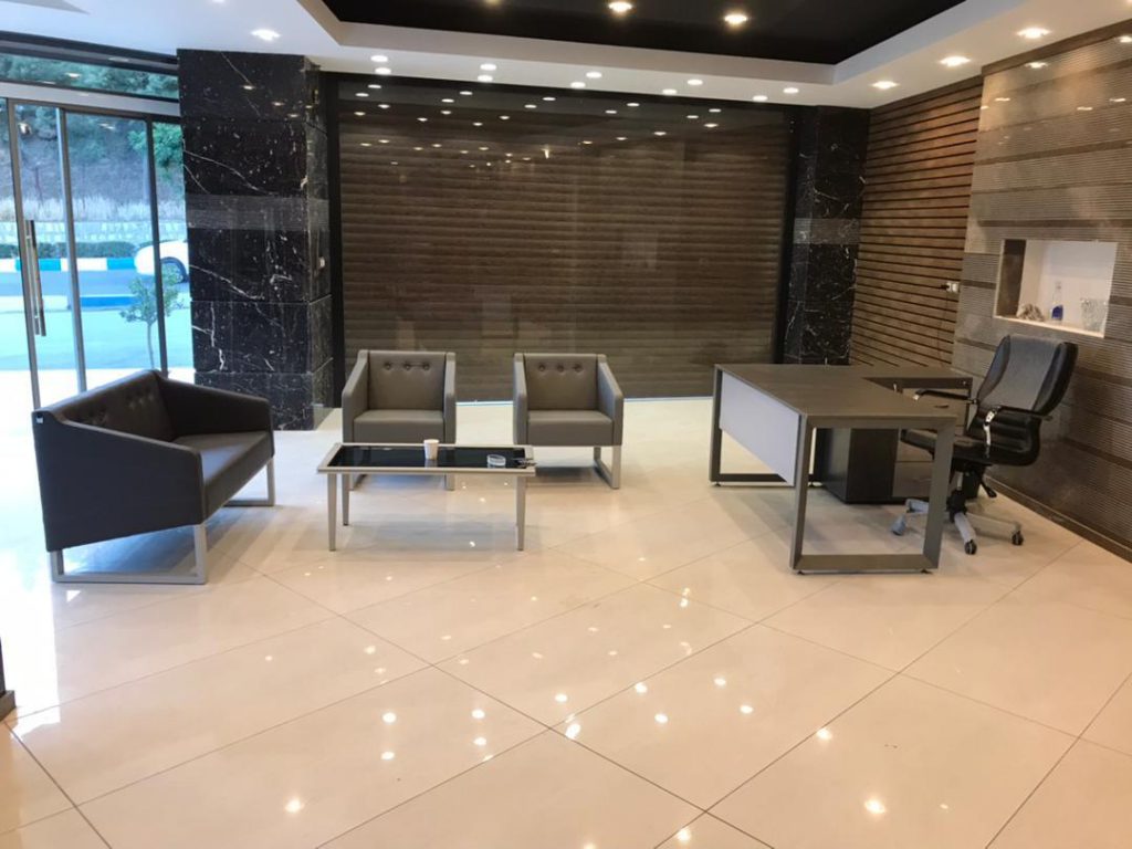 مبلمان اداری زندی در ملایر