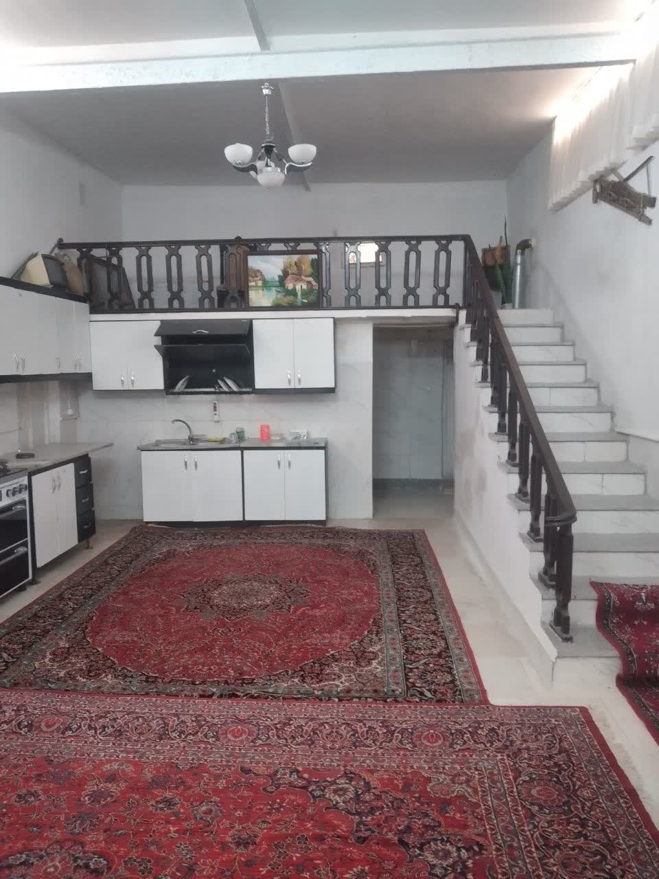 مبلمان اداری زندی در ملایر