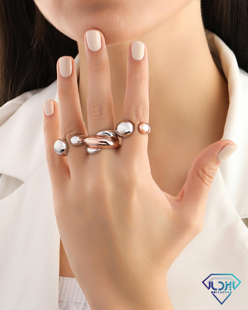 جواهری ایزدیار در بندرانزلی جواهری ایزدیار در بندرانزلی