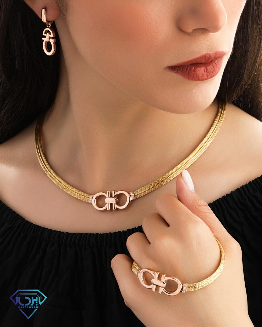 جواهری ایزدیار در بندرانزلی جواهری ایزدیار در بندرانزلی