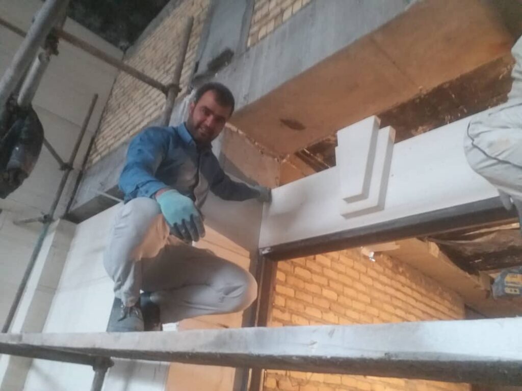 سنگکاری نما عبدالرضا سرلک در الیگودرز