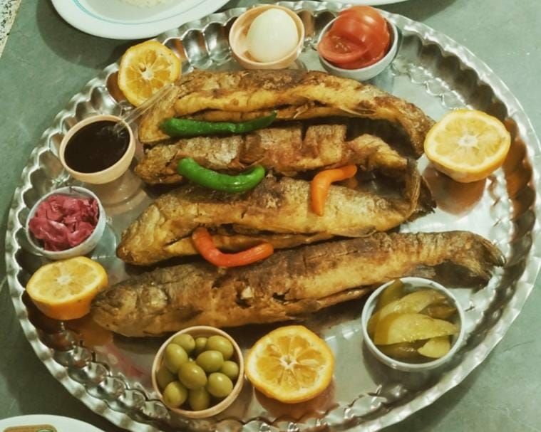 رستوران ضیافت در آستارا