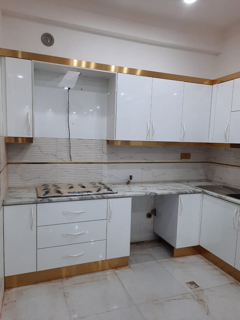 کارگاه کابینت سازی چوبین در لشت نشا کارگاه کابینت سازی چوبین در لشت نشا