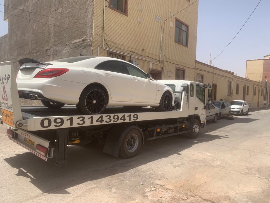 یدک کش و چرخ گیر آزادی در کرمان