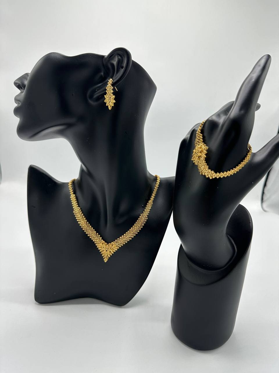 طلا فروشی منتظری در نجف آباد اصفهان طلا فروشی منتظری در نجف آباد اصفهان