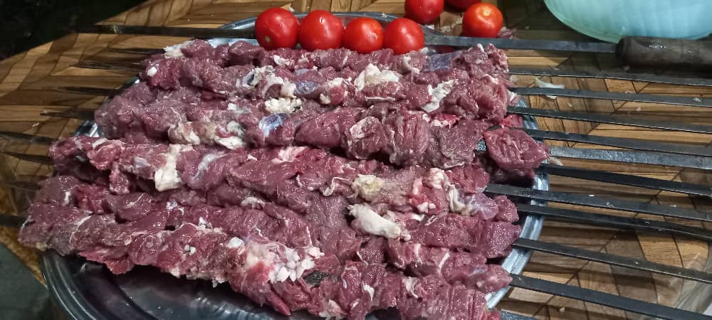 کبابسرای خانوادگی عزیزی نازک سرا آستانه اشرفیه