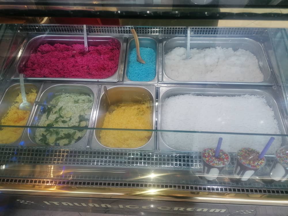 بستنی شیرازیس در شیراز بستنی شیرازیس در شیراز