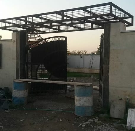 آهنگری سازههای فلزی و چوبی محمد در رشت آهنگری سازههای فلزی و چوبی محمد در رشت