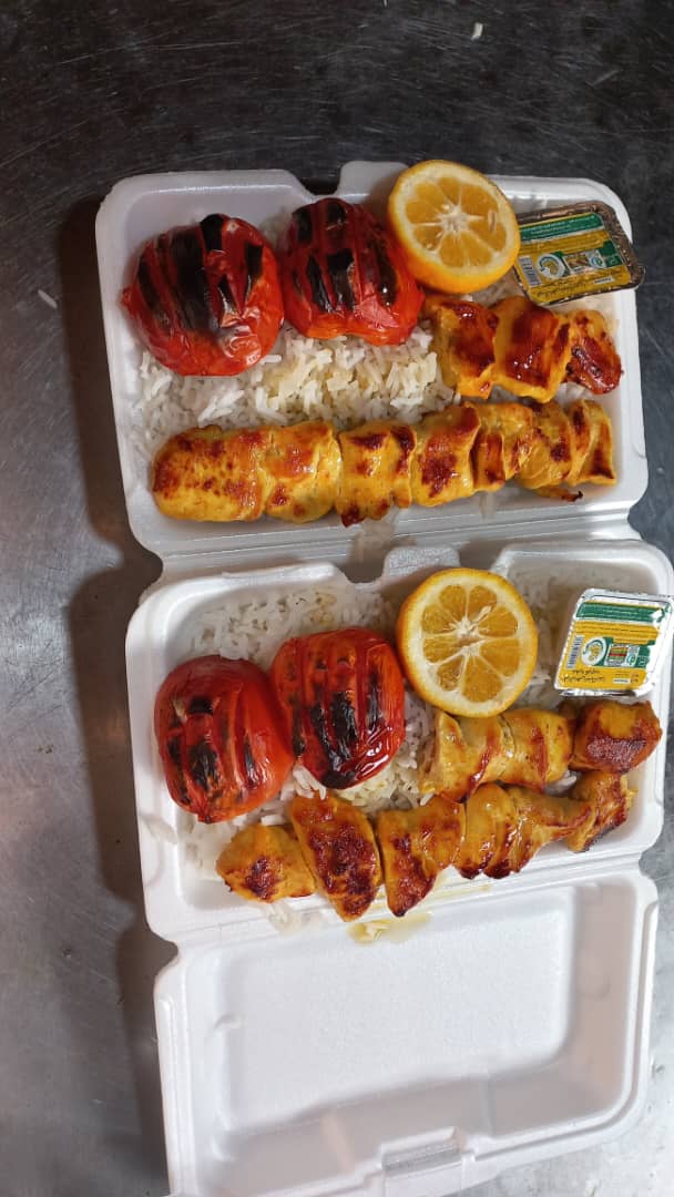 آشپزخانه مرکزی دو برادر در نور