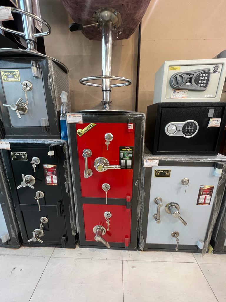 تجهیزات اداری فضلی در بابل تجهیزات اداری فضلی در بابل