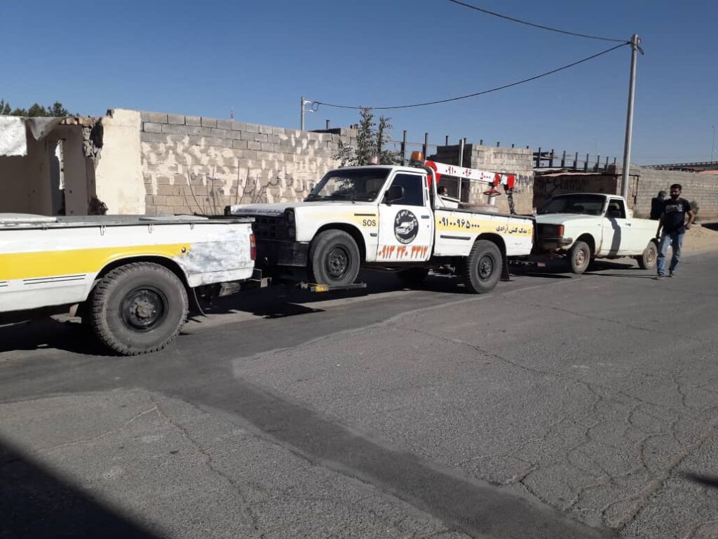 یدک کش و چرخ گیر آزادی در کرمان