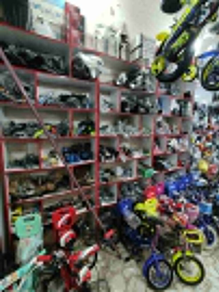 فروشگاه دوچرخه و موتور سیکلت پویا در رشت