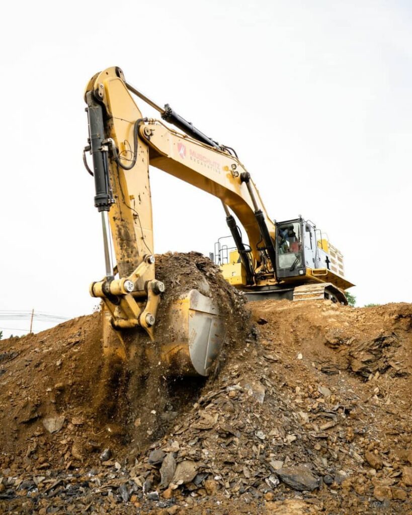 راننده بیل مکانیکی مرادیان در سقز