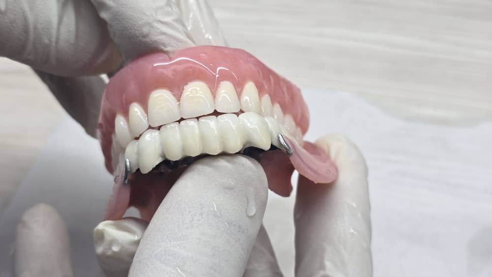 دندانسازی مکاریان در بوشهر دندانسازی مکاریان در بوشهر