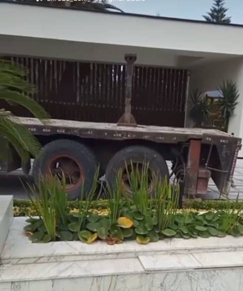 جرثقیل دانیال در محمودآباد