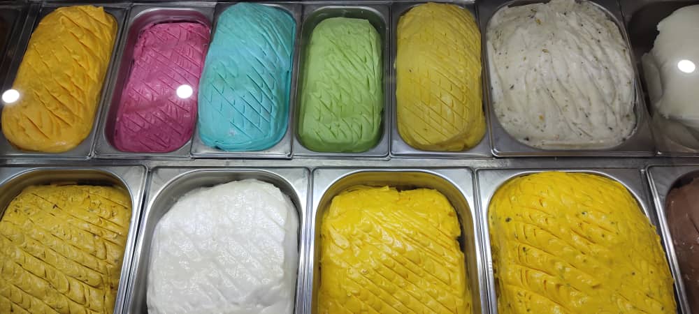 بستنی شیرازیس در شیراز بستنی شیرازیس در شیراز