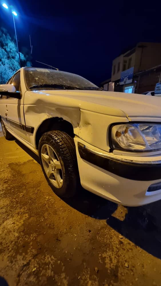 صافکاری و نقاشی عقیل قاسمی در سیرجان صافکاری و نقاشی عقیل قاسمی در سیرجان