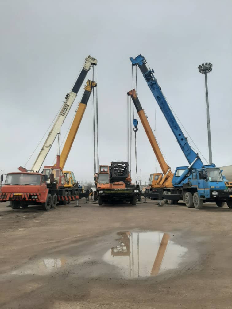 شرکت جرثقیل اتحاد خزر منطقه آزاد انزلی در گیلان