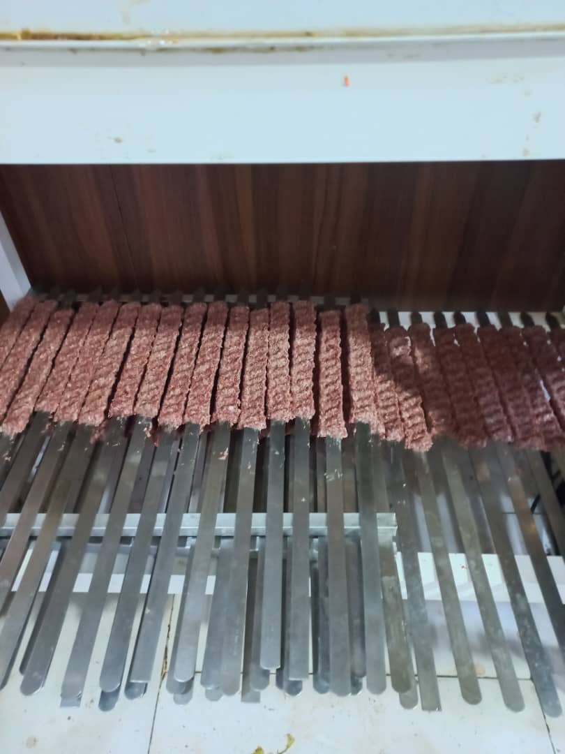 آشپزخانه مرکزی دو برادر در نور