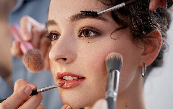 لیست بهترین سالن‌ های زیبایی تهران | شماره تماس و آدرس