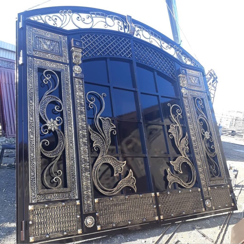 درب و پنجره سازی لار صنعت در هرمزگان