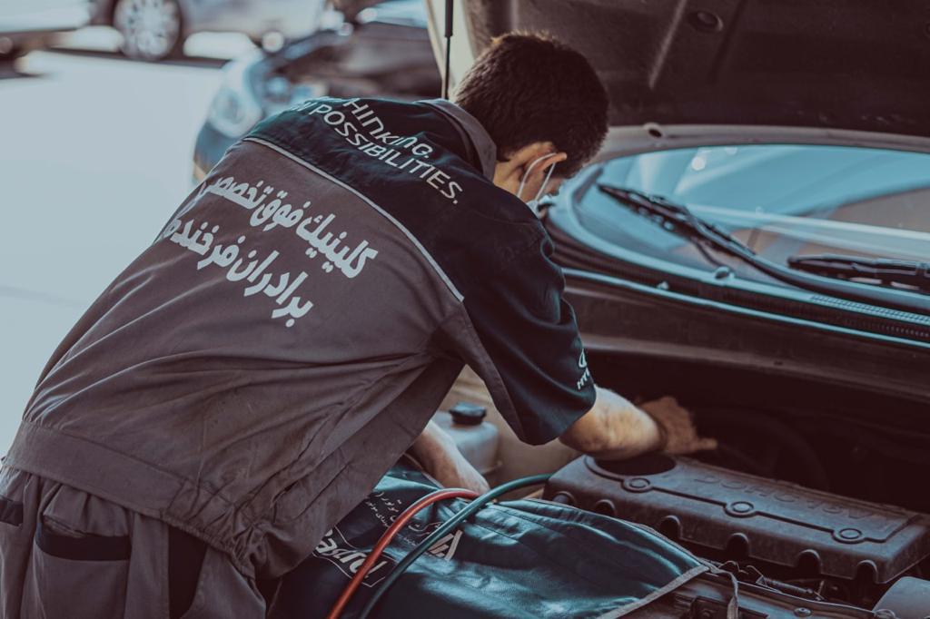 کلینیک فوق تخصصی هیوندا و کیا برادران فرخنده در گیلان