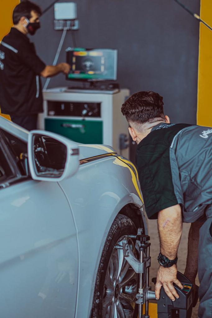 کلینیک فوق تخصصی هیوندا و کیا برادران فرخنده در گیلان