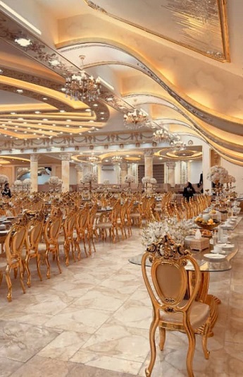 طراحی و اجرای پله گرد بتنی واحدی در کرج