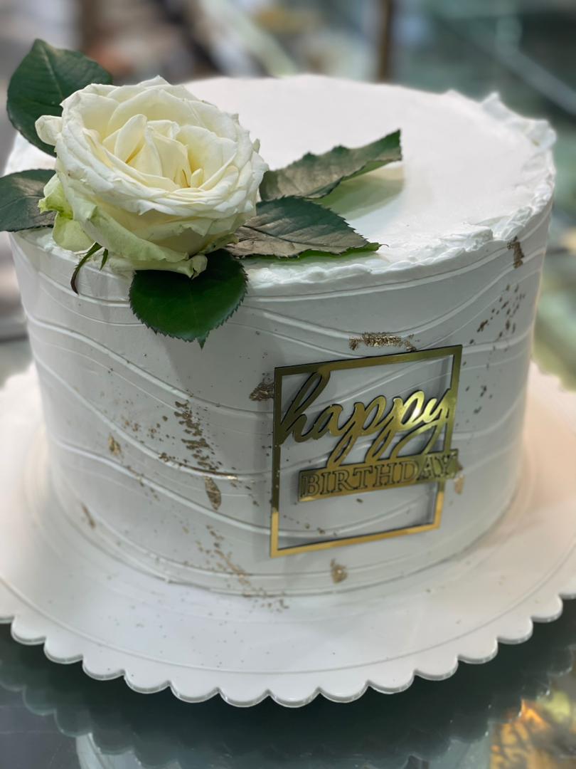 شیرینی سرای ولیعصر در لنگرود