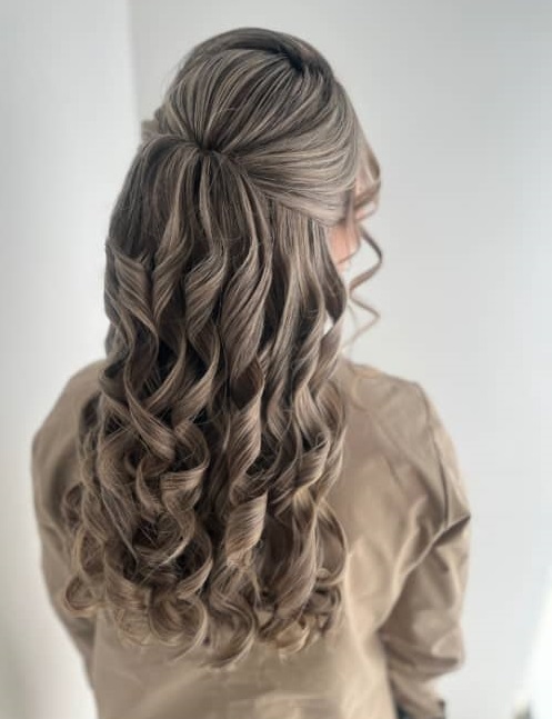 سالن زیبایی پردیس گیسو در قم سالن زیبایی پردیس گیسو در قم