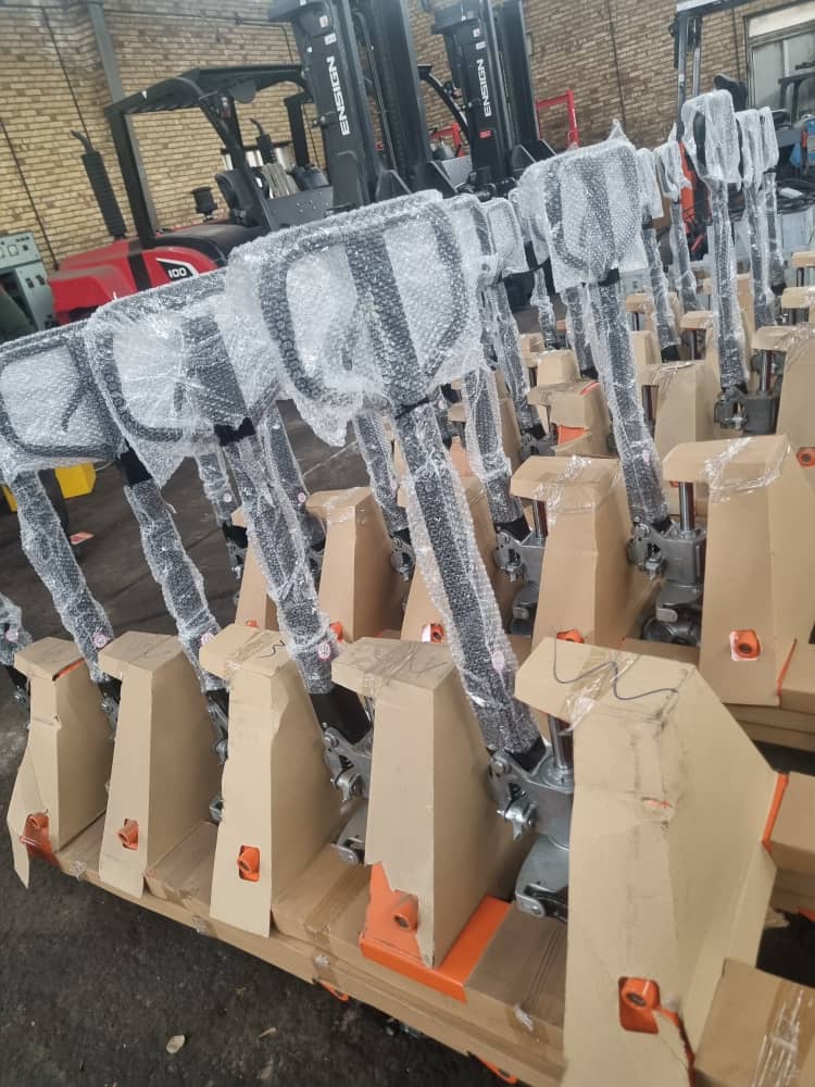 دنیای لیفتراک برقی علی قره بیگلو در تبریز