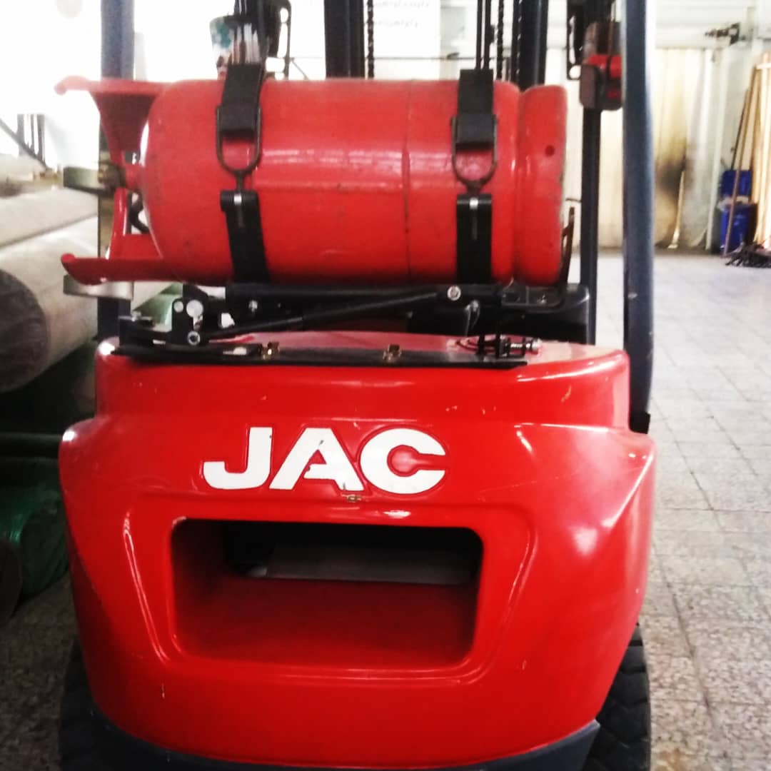 دنیای لیفتراک برقی علی قره بیگلو در تبریز