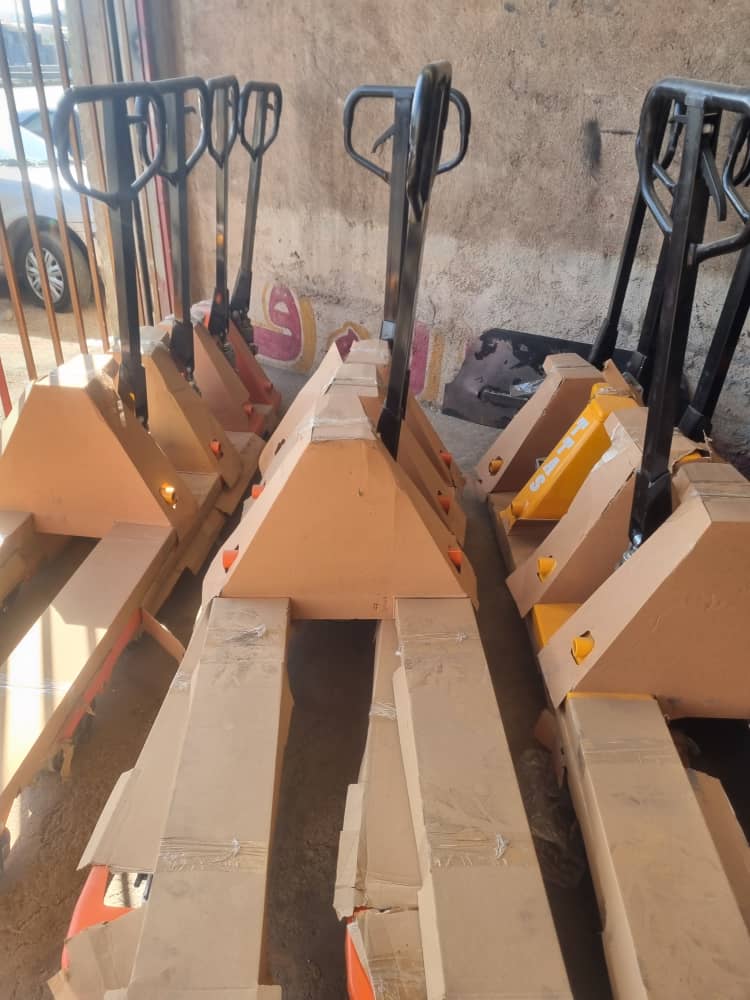 دنیای لیفتراک برقی علی قره بیگلو در تبریز