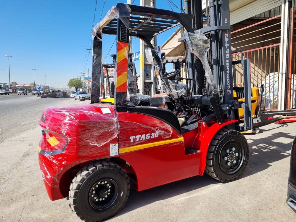 دنیای لیفتراک برقی علی قره بیگلو در تبریز