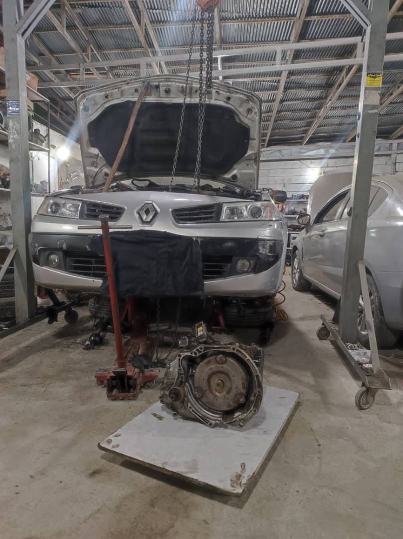 تعمیرگاه علی مسرور در لنگرود تعمیرگاه علی مسرور در لنگرود