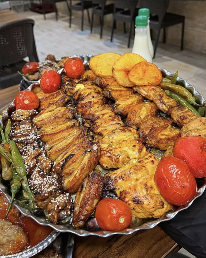 کافه رستوران خودمونی در قم