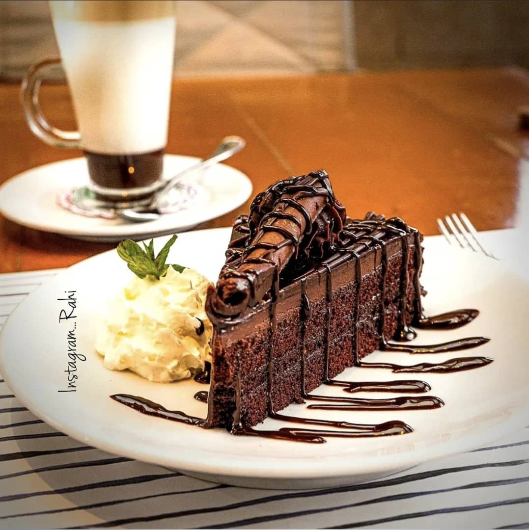 کافه رستوران خودمونی در قم