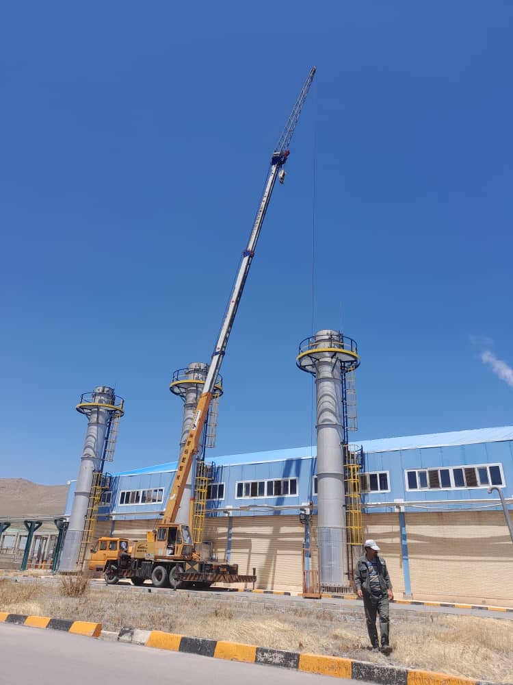 جرثقیل عقاب در میاندوآب جرثقیل عقاب در میاندوآب